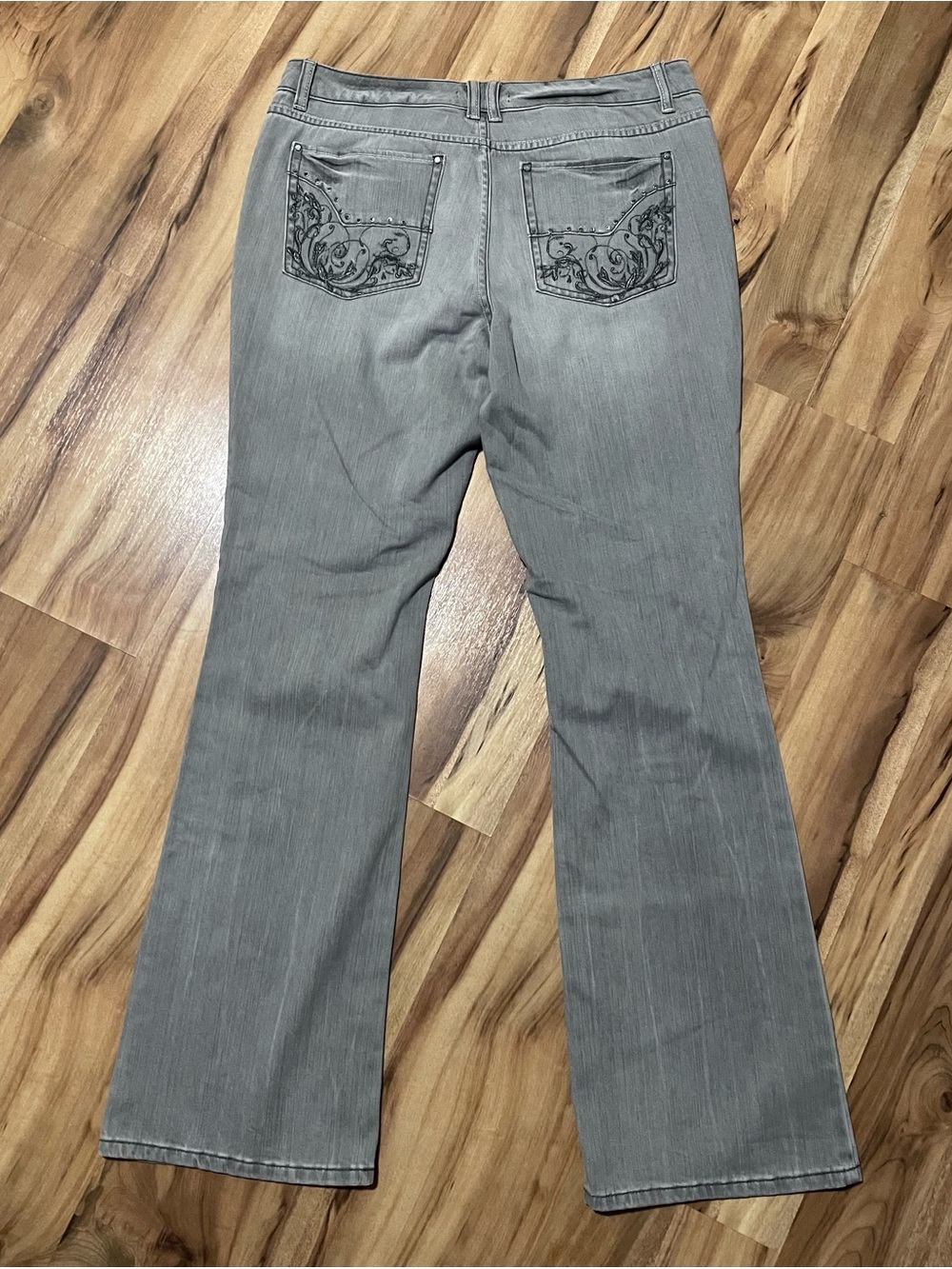 White House Black Market Blanc Bootcut Jeans Grey Embroidered Stretch 12R WHBM